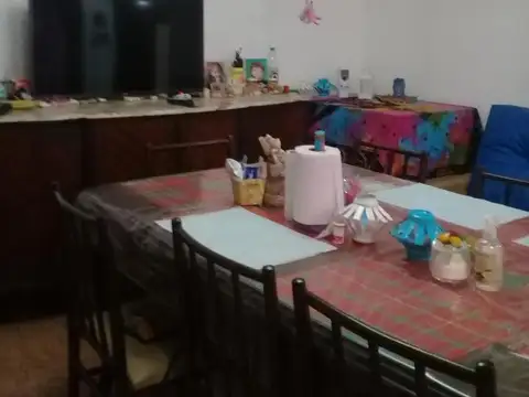 Depto Tipo Casa 3 ambientes con 2 baños