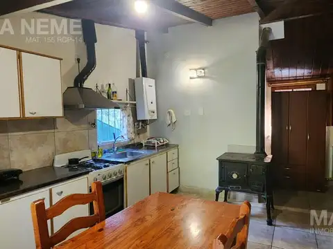 Casa en Alquiler con 1 cochera