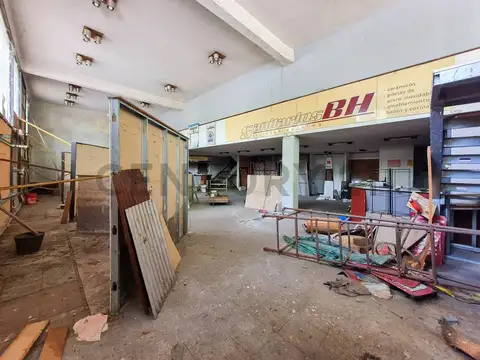 Local en Venta 52 años