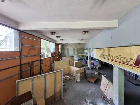 Local en Venta 52 años