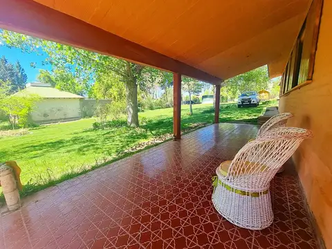 Casa 6 ambientes con 3 baños