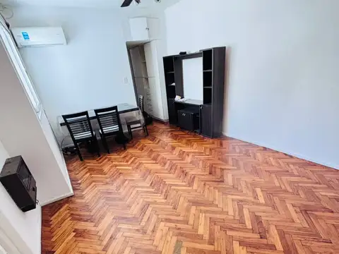 Departamento en Alquiler en Monserrat, $ 550.000