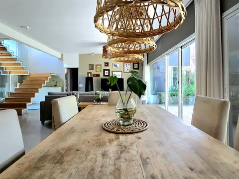 Casa en Venta al Este