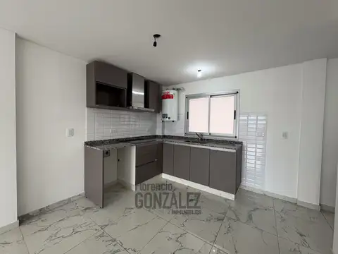 Departamento en Alquiler con 1 cochera