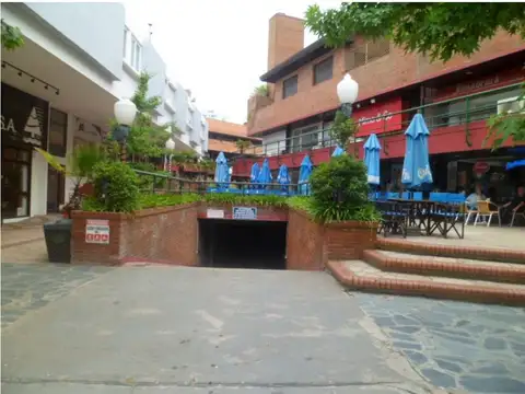 Cochera en Venta en Pinamar Zona Centro