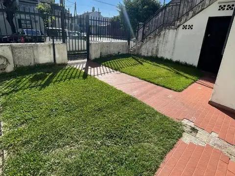 Depto Tipo Casa en Venta de 3 ambientes