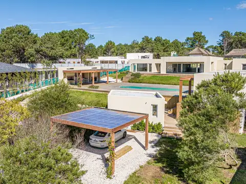 Casa en venta de 6 suites en Laguna Escondida, José Ignacio