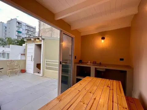 Pena 2600, Piso PB