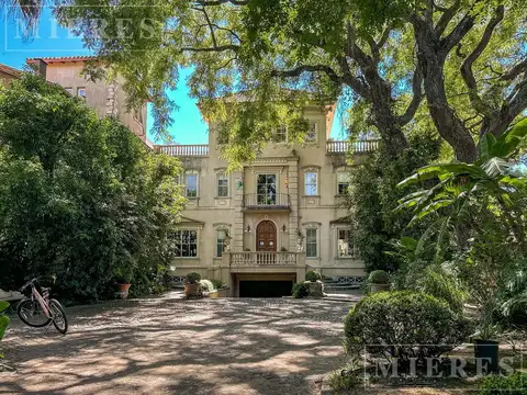 Exclusiva propiedad de estilo Villa Toscana en Barrancas al rio, Punta Chica.