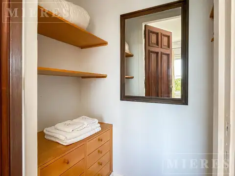 Casa en Venta en Punta Chica, USD 3.500.000