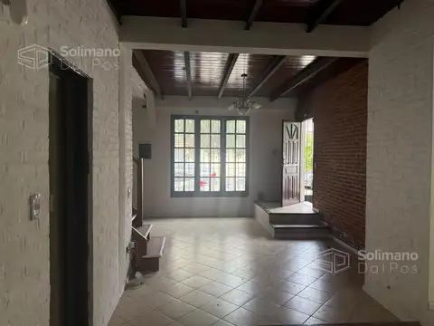 Casa en Venta con 1 cochera