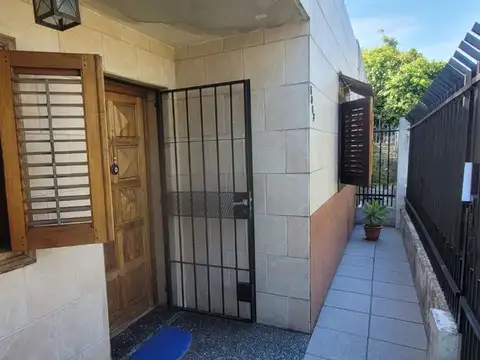 Casa en Venta en Remedios De Escalada, USD 98.000