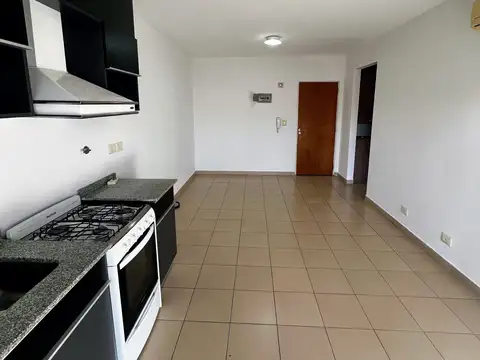 independencia 100, Piso 1