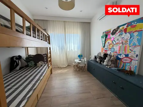 Casa en Alquiler de 4 dormitorios