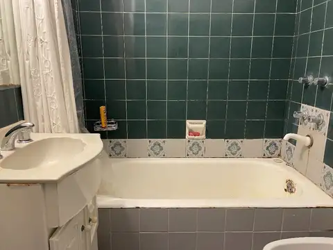 Departamento en Alquiler en Recoleta, $ 700.000