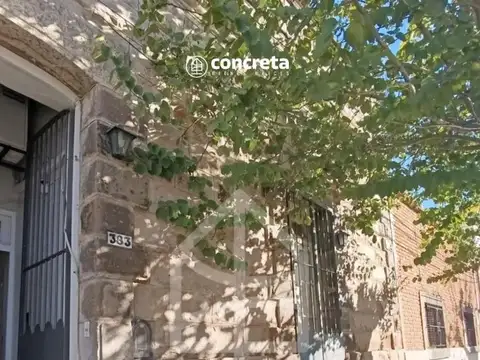 ALQUILAMOS CASA - CALLE 12 DE OCTUBRE 383