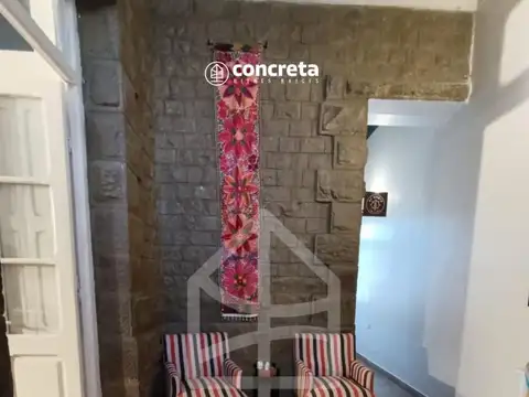 ALQUILAMOS CASA - CALLE 12 DE OCTUBRE 383