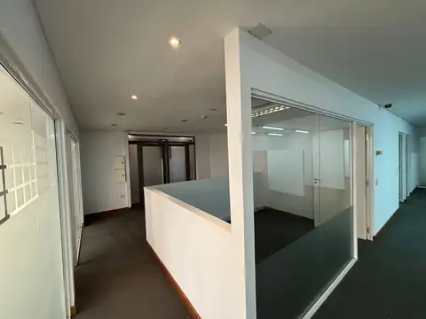 Oficina Monoambiente con 2 baños
