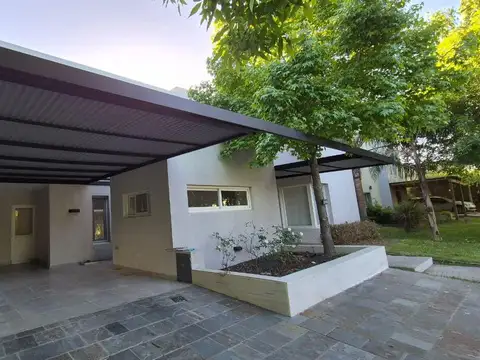 Casa en Venta en Alamo Alto, USD 245.000