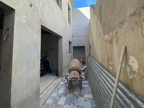Depto Tipo Casa en Venta en La Plata, USD 67.000