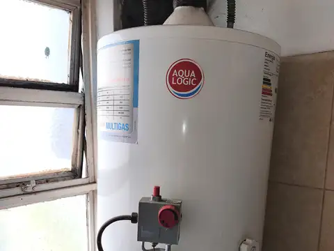 DEPARTAMENTO 2 AMBIENTES CON VISTA AL CONTRAFRENTE. AV. MITRE 1403 PISO 13 D AVELLANEDA