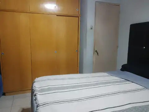 VENTA/PERMUTA - Casa - 2 Dormitorios - Cochera y Jardín - Fisherton, Rosario.