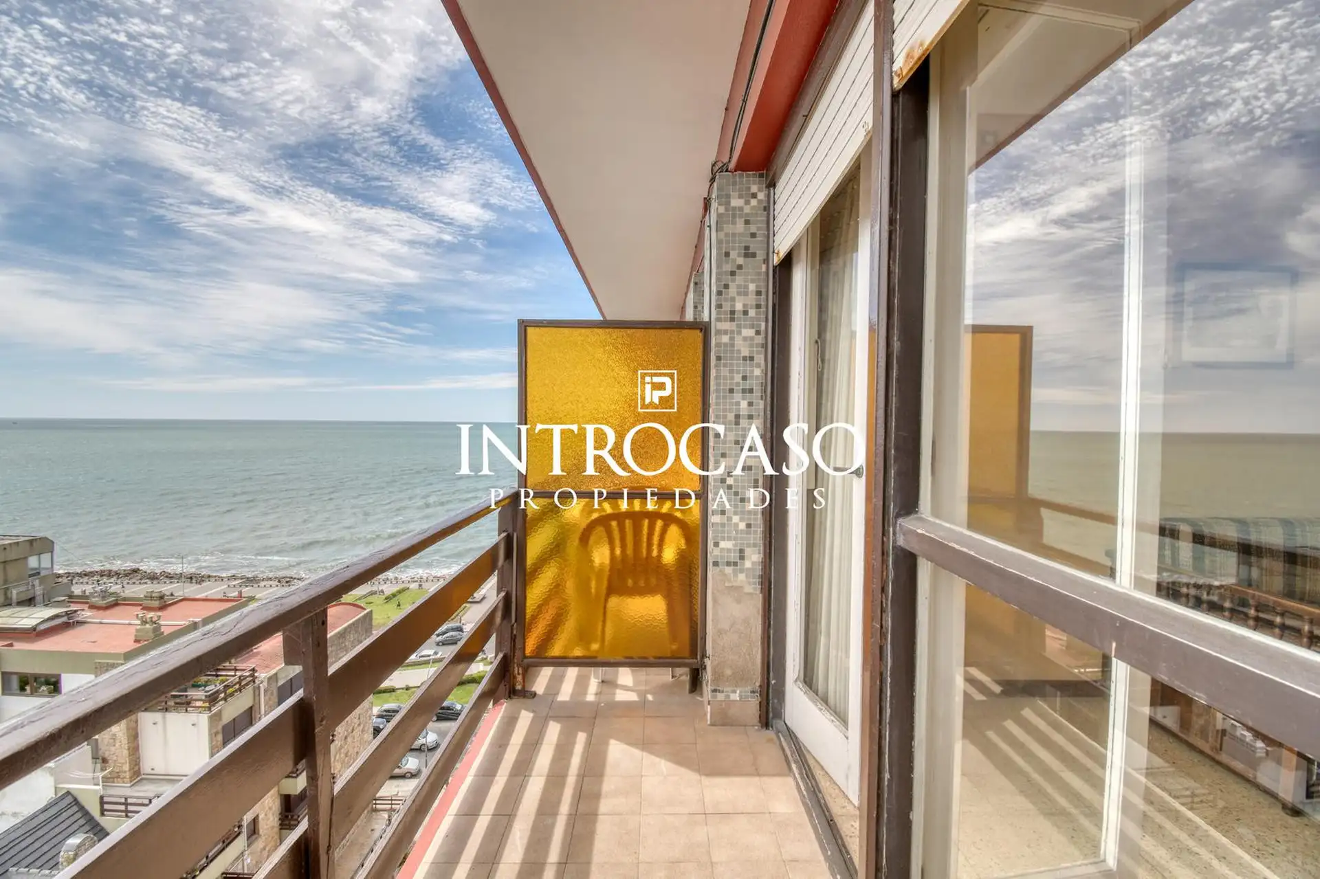 Depto 2 amb, 45m² con cochera y vista al mar — La Perla