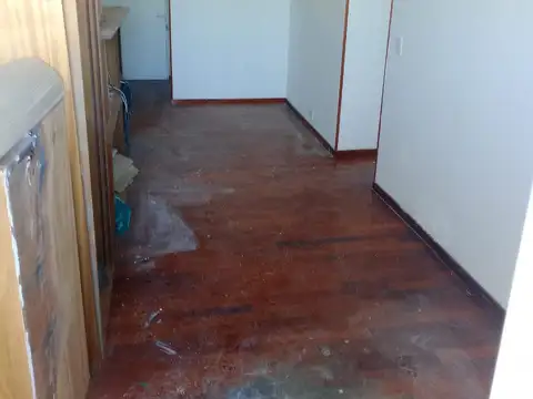 3 Amb piso alto con balcón y vista abierta – A metros del Parque Chacabuco