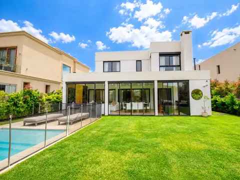 Casa en Alquiler al Norte