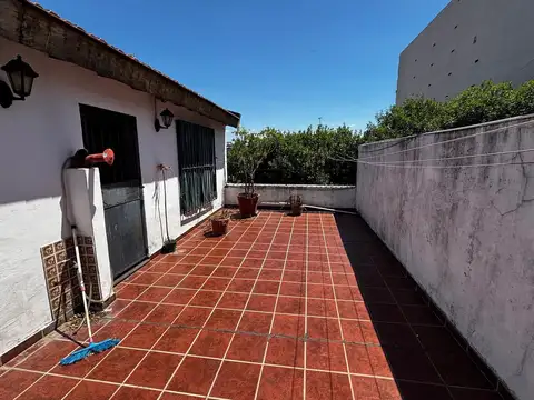 Depto Tipo Casa en Venta en Flores, USD 219.000