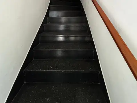 Depto Tipo Casa en Venta 56 años