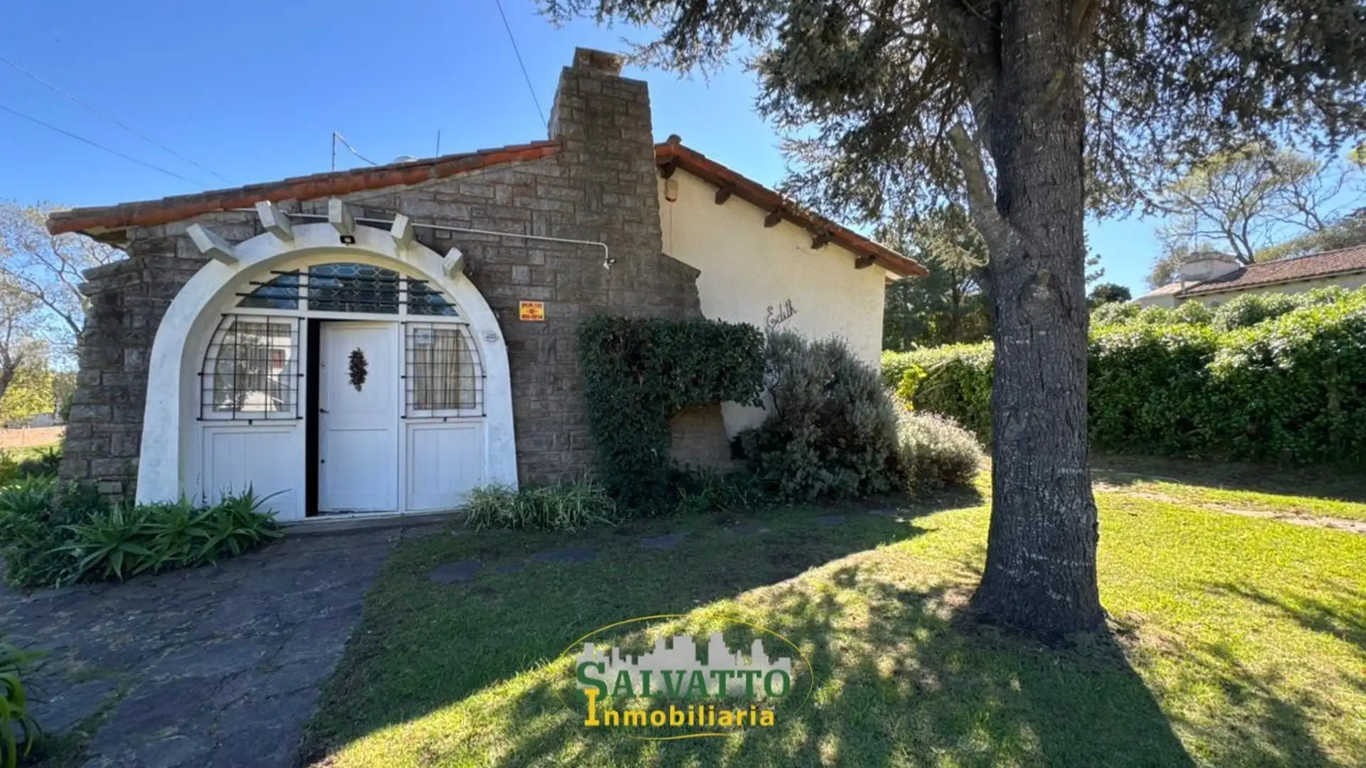 Chalet con gran lote en la mejor zona de Alfar