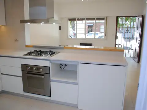 Casa 3 ambientes con 1 baño