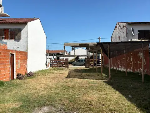 60 e/ 1 y Av. Costanera.