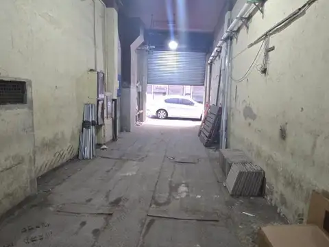 Avenida Hipólito Yrigoyen 800