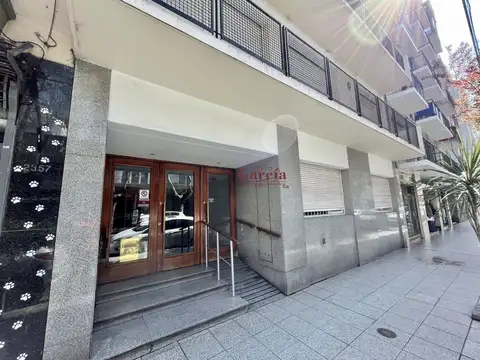 ALQUILER 12 MESES - 3 Amb. contrafrente Zona Plaza Colon