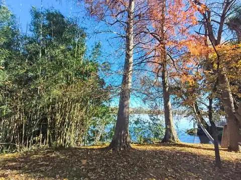 Río Correntoso
