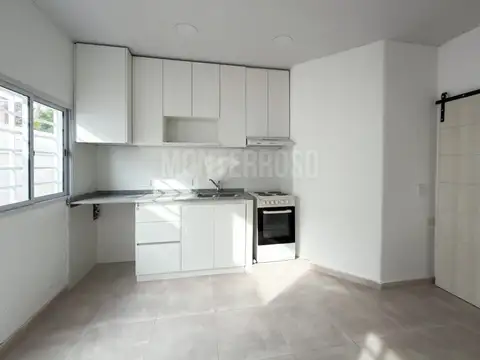 Depto Tipo Casa en Alquiler de 1 dormitorio