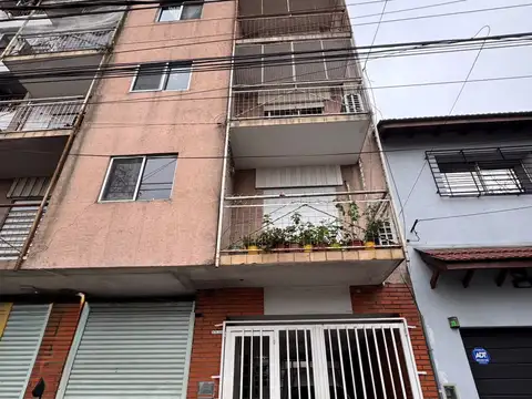 BARBARO FARIAS ALQUILA DEPARTAMENTO 3 AMB