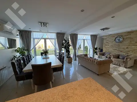 Casa en Venta en Neuquen, Confluencia