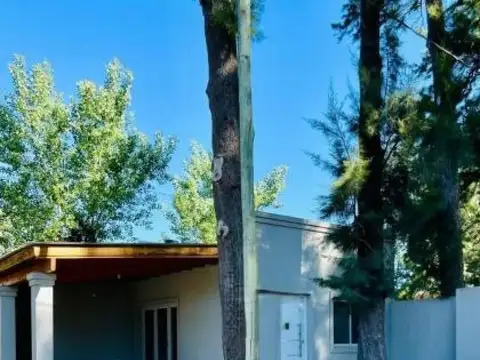 Casa en venta - 2 Dormitorios 1 Baño - Cochera - 200Mts2 - General Belgrano