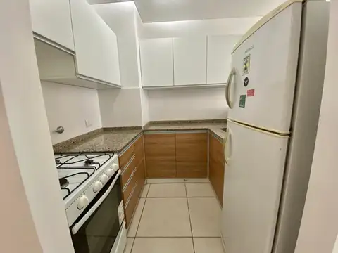 Departamento en Alquiler en Abasto, $ 700.000