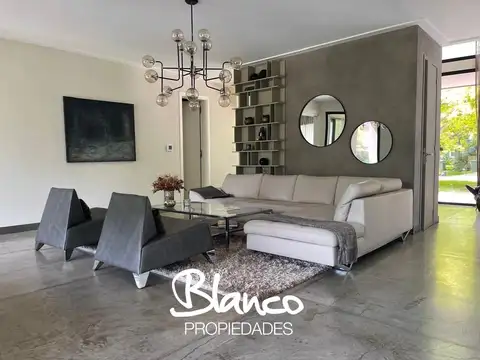 Casa en Alquiler Temporal en Ayres De Pilar, USD 8.500