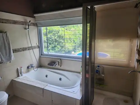 Venta, Casa Quinta, 5 Ambientes, Galeria, Quincho, Cochera, Pileta, Terraza, Berazategui, El Pato