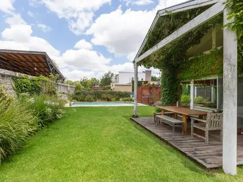 CASA VENTA 4 AMB CON PISCINA - APTO CREDITO