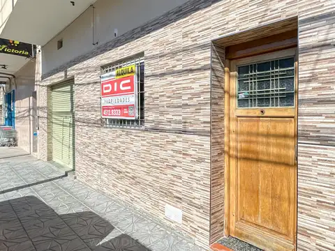 Belgrano al 3500 entre  Derqui y Acassuso