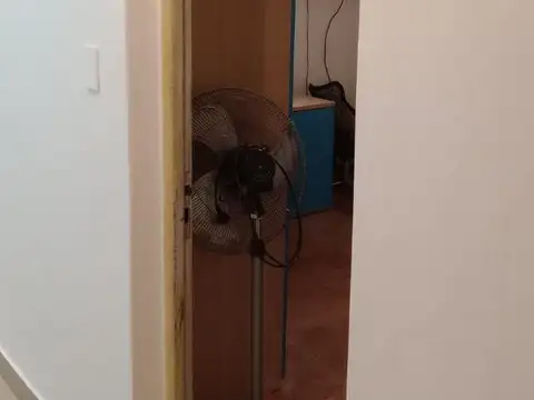 CASA CÉNTRICA EN VENTA  FRENTE A ESCUELA BELGRANO!