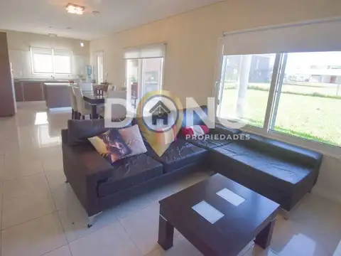 Casa en Venta 1 año