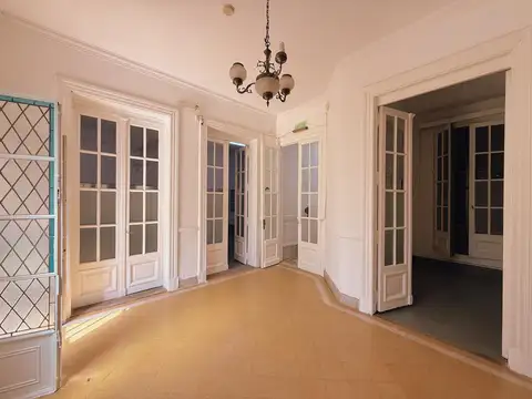 Italia 1157 - Casona Antigua En Alquiler Uso Comercial - Centro, Rosario