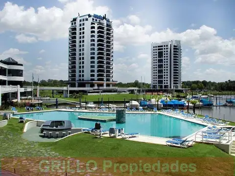 Marinas Golf. Departamento 4 ambientes. Balcón. Cochera. Espejo de agua. Full amenities.